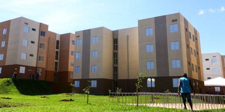 Câmara aprova MP que cria programa habitacional para policiais