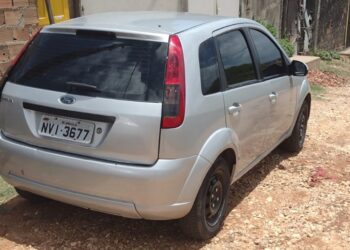 Polícia Militar recupera veículo com restrição de roubo no Santa Maria