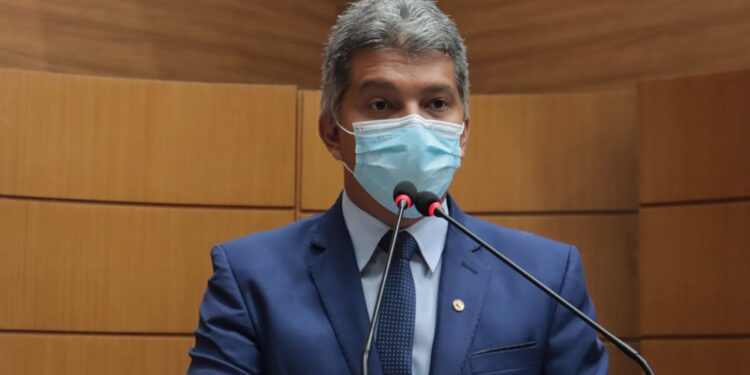 Dr Samuel solicita abastecimento regular de água em Socorro