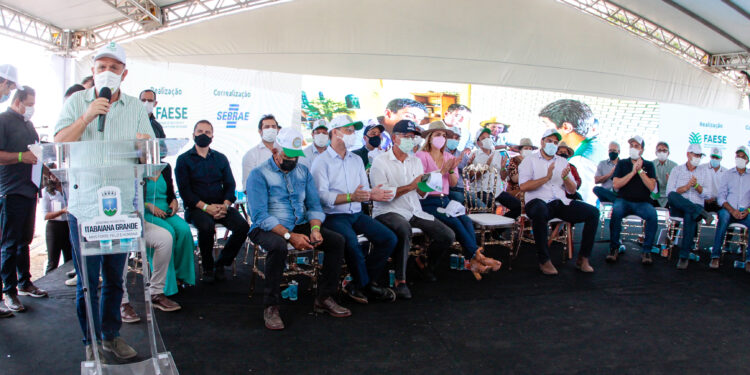 Belivaldo Chagas participa da abertura oficial da Sealba AgroShow