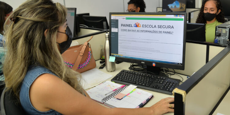 Escola Segura: ferramenta da Seduc permite contínuo monitoramento das escolas no cumprimento dos protocolos sanitários