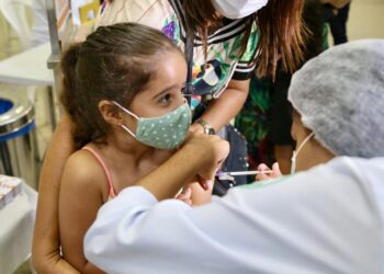 Aracaju amplia pontos de CoronaVac para crianças de 6 a 11 anos, a partir desta segunda, 7