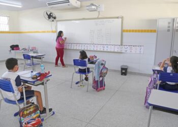 Aracaju adia início do ano letivo da rede municipal para o dia 7 de março