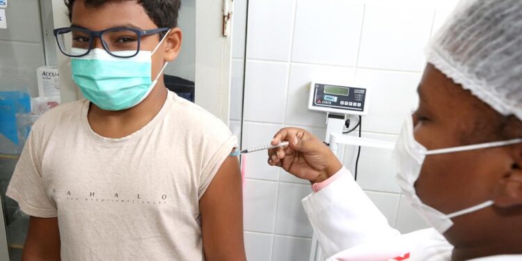 Aracaju já vacinou 50% das crianças de 5 a 11 anos contra covid