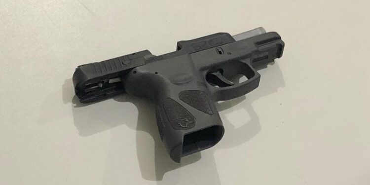 Polícia Militar prende homem com pistola no São Conrado