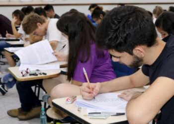 Estudantes têm até 31 de agosto para renegociar dívidas do Fies