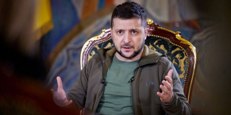 Zelenskiy diz que negociações com Rússia são difíceis