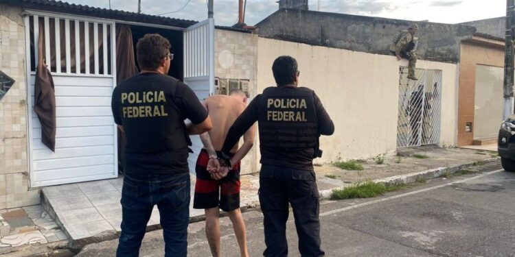 Homem suspeito de roubar veículo dos Correios é preso pela PF em Nossa Senhora do Socorro