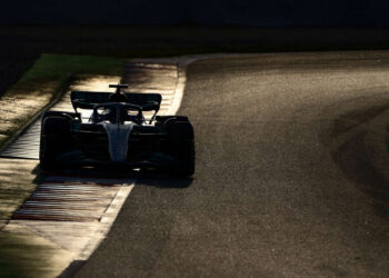 Fórmula 1 anuncia rompimento total de contrato do GP da Rússia, que aconteceria até 2025