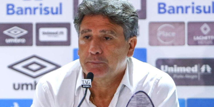 “Amizade continua, mas…”; Portaluppi indica ciência sobre bastidores atuais e não poupa momento do Grêmio