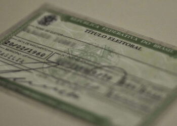 Prazo para tirar título de eleitor vai até o dia 4 de maio, diz TSE