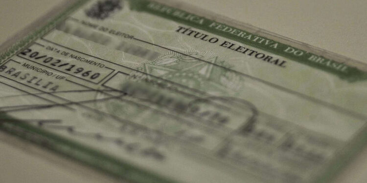 Prazo para tirar título de eleitor vai até o dia 4 de maio, diz TSE