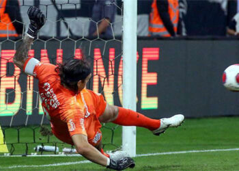 Corinthians vence o Guarani nos pênaltis e avança à semifinal do Paulistão