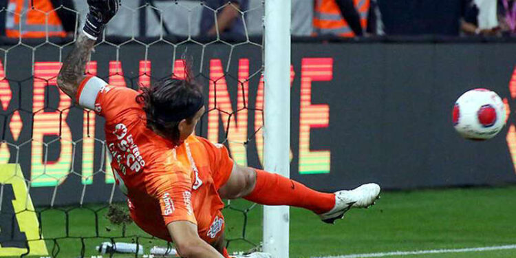Corinthians vence o Guarani nos pênaltis e avança à semifinal do Paulistão