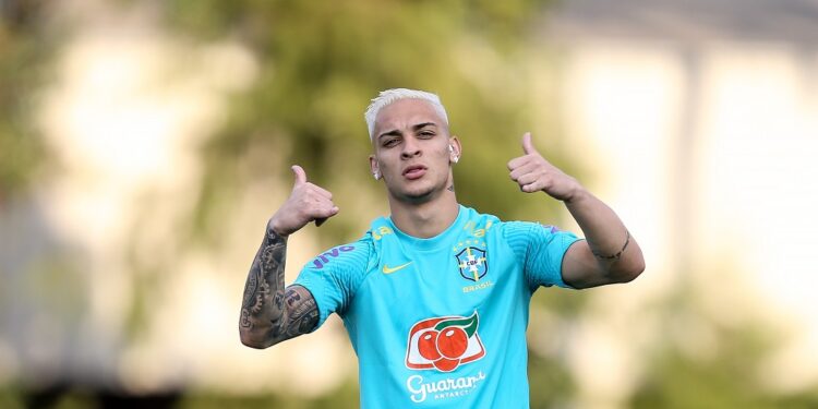 Antony vê Seleção “bem servida” de atacantes e destaca concorrência