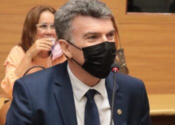 Garibalde propõe projeto que beneficie servidores da Cohidro