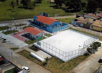 Prefeitura de Estância realiza melhorias em diversas quadras do município