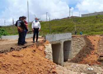 Prefeito de Estância vistoria obras em pontes da zona rural
