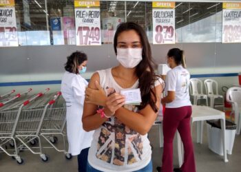 Prefeitura de Socorro imuniza mais de 150 pessoas em vacinação itinerante no Assaí Atacadista