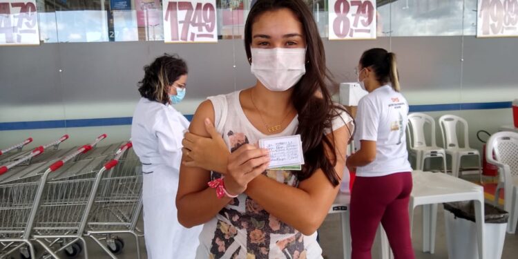 Prefeitura de Socorro imuniza mais de 150 pessoas em vacinação itinerante no Assaí Atacadista