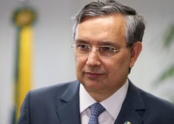 “Um país agrícola como o Brasil tem que buscar a autossuficiência de fertilizantes”, diz Amorim