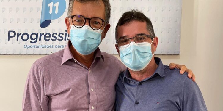 Prefeito de Moita Bonita entrega pavimentação com recursos de Laércio Oliveira