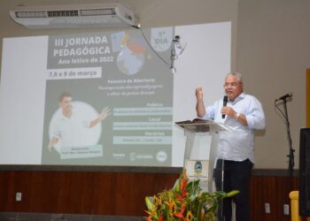 Prefeitura de Socorro anuncia reajuste do piso salarial dos professores da rede municipal de ensino