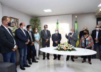 Luciano Bispo é reconduzido ao cargo de presidente da Alese