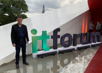 Professor da Unit recebe Prêmio Nacional de Tecnologia