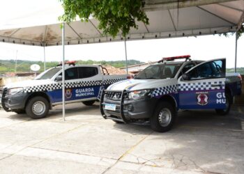 Prefeitura de Socorro entrega dois novos veículos à Guarda Municipal