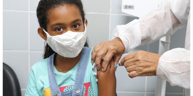 Sergipe ultrapassa marca de 182 mil doses aplicadas contra à Covid-19 no público infantil