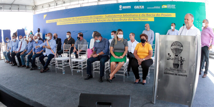 Belivaldo Chagas entrega obras de mais de R$ 150 milhões para reforço do abastecimento de água e ampliação da rede de esgoto na Grande Aracaju