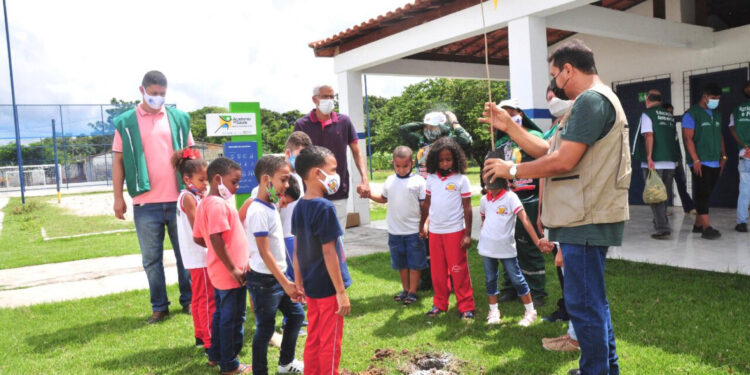 Ação de educação ambiental é realizada com alunos da rede municipal de São Cristóvão