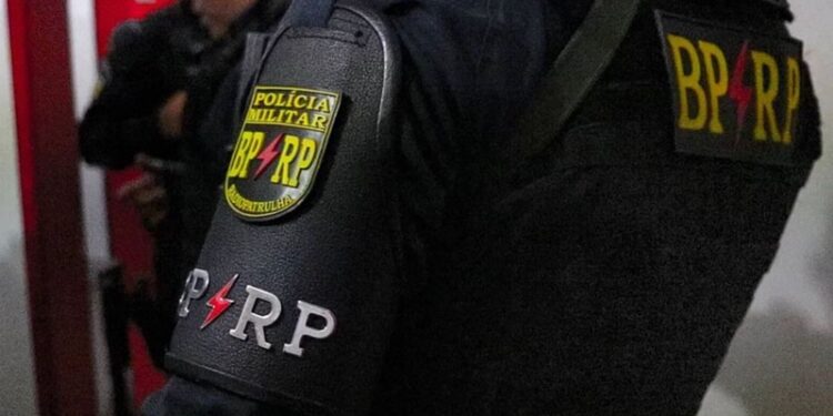 PM prende suspeito de posse ilegal de arma de fogo no Sol Nascente