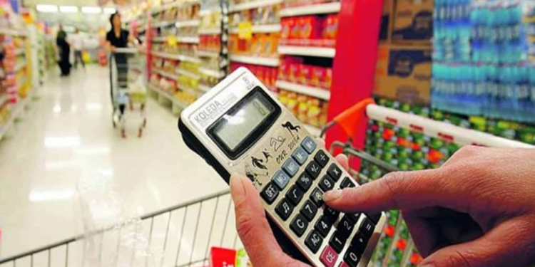 Em três anos, cesta básica fica 48% mais cara e itens sobem até 153%