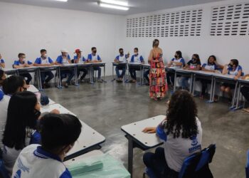 Ações de acolhimento movimentam primeira semana de volta às aulas nas escolas estaduais