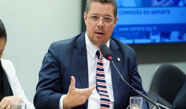 Governistas definem candidato a governador
