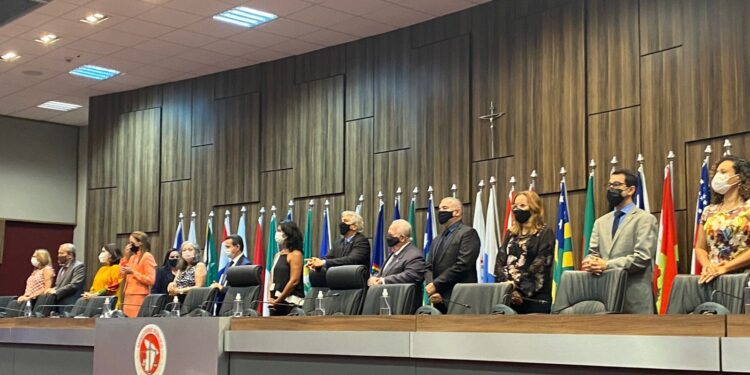 Goretti Reis participa de lançamento de Projeto para o atendimento à mulher vítima de violência no MP/SE