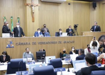 Parlamentares apreciam 17 proposituras durante 19ª Sessão Ordinária