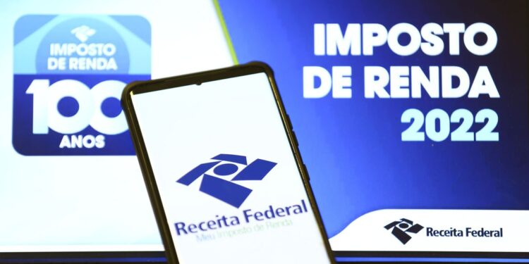 Receita recebe 130 mil declarações do Imposto de Renda no primeiro dia