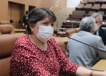 Maria solicita regularização de abastecimento de água para povoado de Aparecida