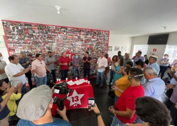 PT realiza ato de filiação e dá boas-vindas a deputado, suplentes e lideranças