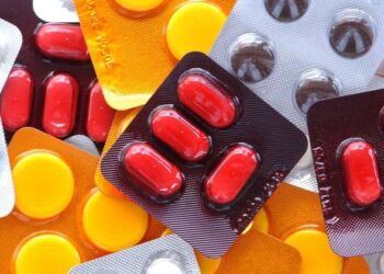 Farmacêuticas são multadas em R$ 4,2 mi por causa de remédios acima do preço