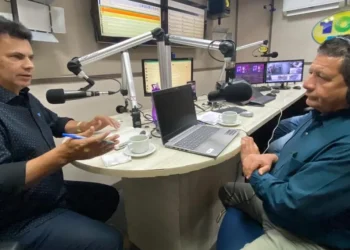 Valmir de Francisquinho deve concorrer ao Governo do Estado e diz que não teme perseguição