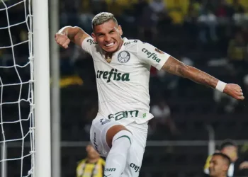 Com dois de Navarro, Palmeiras atropela o Deportivo Táchira na estreia da Libertadores