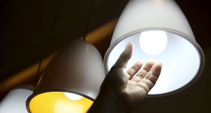 Conta de luz deve ter bandeira verde até o fim do ano, diz ONS