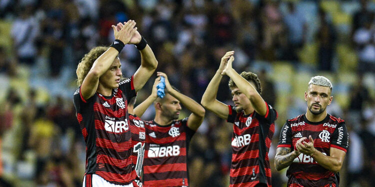 Flamengo confirma favoritismo e vence Tricolor com facilidade no Maracanã