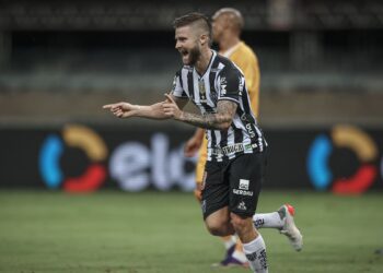 Atlético-MG vence com gols de Eduardo Sasha na Copa do Brasil