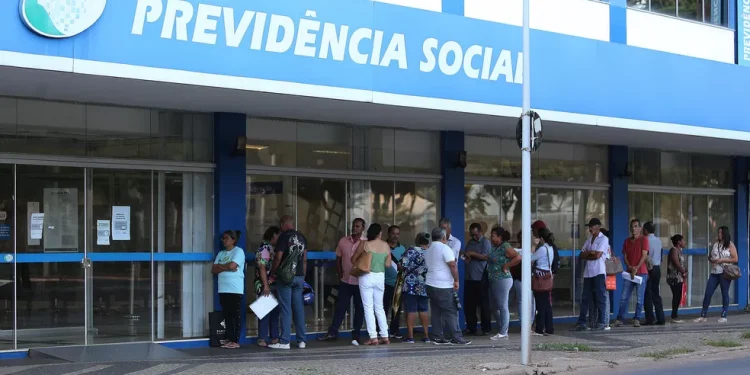 Greve do INSS: contribuintes devem reagendar atendimento no app