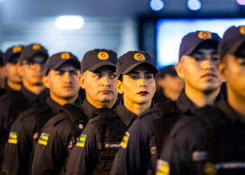 Em solenidade, 353 novos policiais militares são formados em Sergipe
